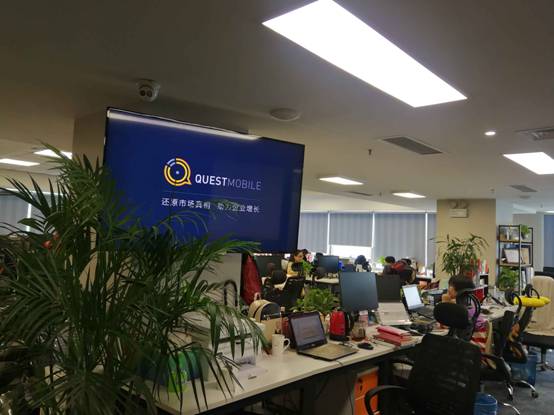 理学院 深度调研就业市场并回访毕业生，精准服务学生职业发展